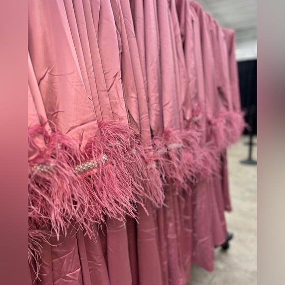 UNLISTED INVENTORY LIVE SHOW - Picture 9 of 17